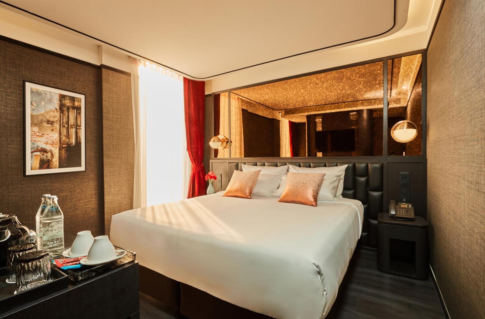 The Gravitique Hotel Khaosan Бангкок Экстерьер фото